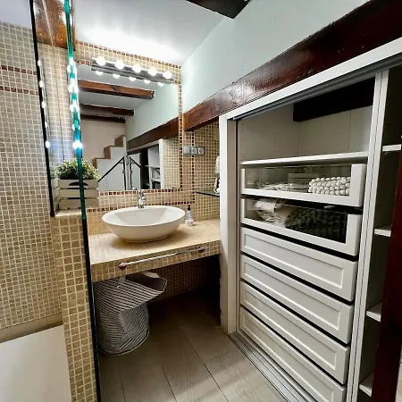 La Casa De Cestas Apartment *